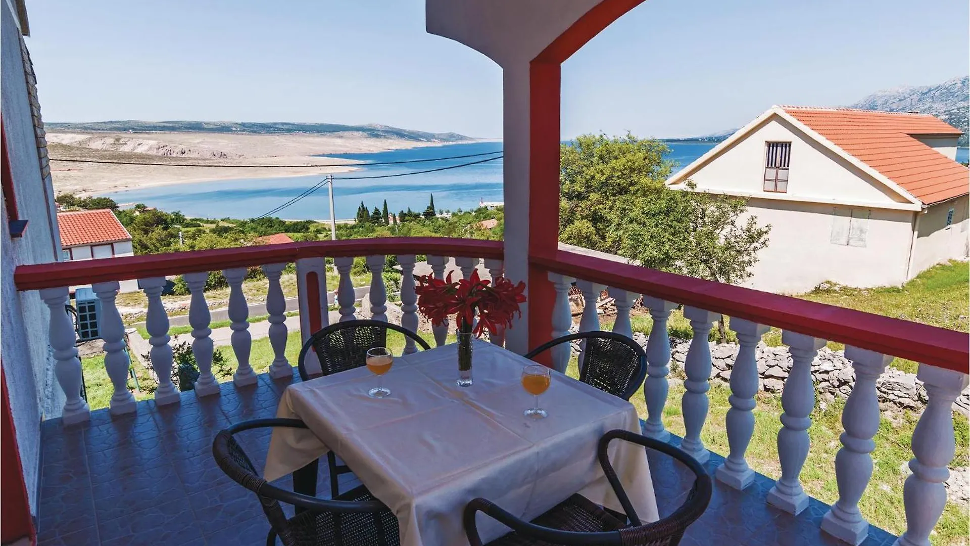 Nice Home In Rovanjska With House Sea View