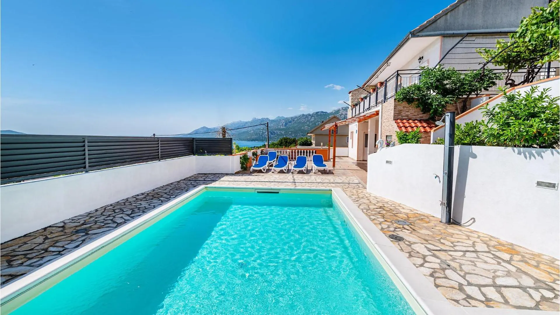 Nice Home In Rovanjska With House Sea View