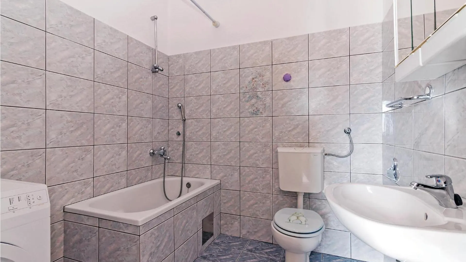 Nice Home In Rovanjska With House Sea View